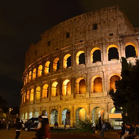 Domus Chiara Al Colosseo-3